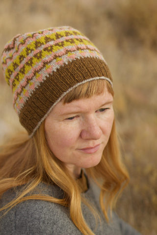 Tincture Hat Pattern by Andrea Mowry – Maker+Stitch